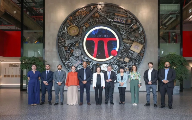 智利、哥倫比亞、尼加拉瓜、洪都拉斯駐華使館外交官一行到榮程集團參觀交流